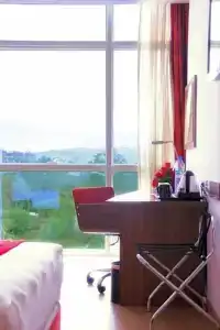 Ramada Encore By Wyndham Tangier - 8