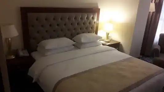 Ramada by Wyndham - 19