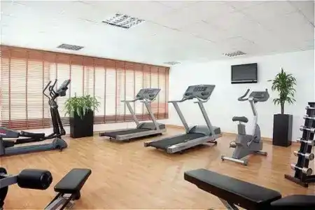 Holiday Inn Express Dubai - Safa Park, an IHG - 4