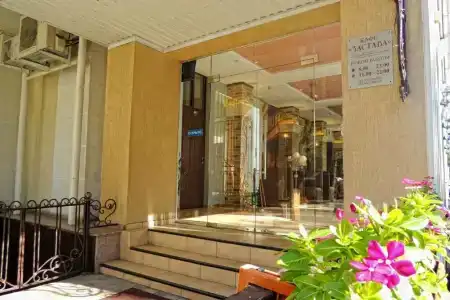 Gostinitsa Zastava - 25