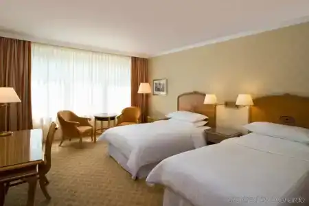 Sheraton Grand Warsaw - 5