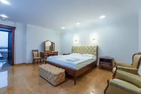 Ambassador - 5