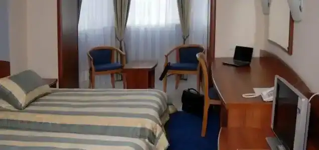 La Vie De Chateau - 29