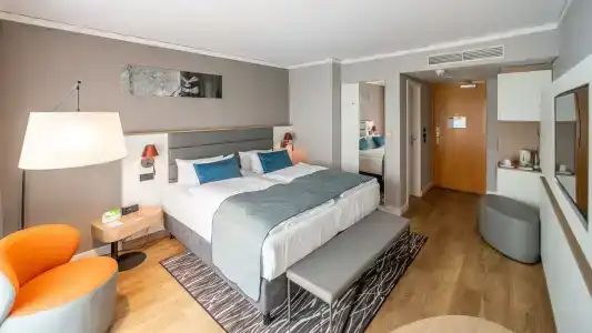 Holiday Inn BERLIN AIRPORT - CONF CENTRE by IHG - 14