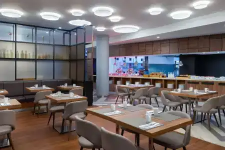 Cosmos Moscow Paveletskaya - 74