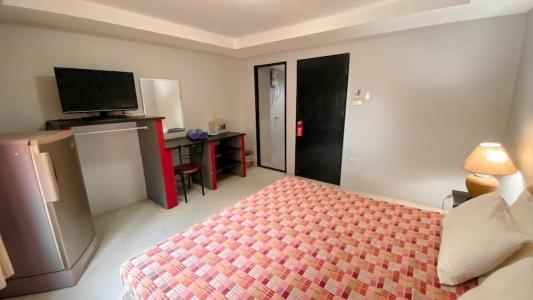 Robin's Nest Guesthouse & Restaurant - 19