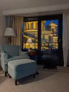 Four Seasons Lion Palace - 29