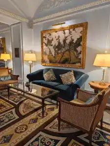 Four Seasons Lion Palace - 34