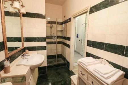 Rome Kings Suite - 13