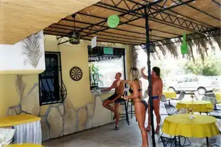 Kleopatra Carina - 46