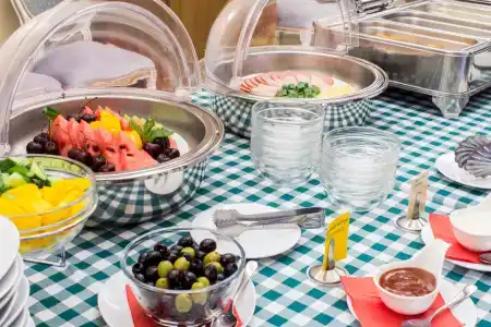 Gloria Business - 24