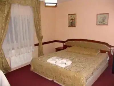 Adora Cafe & Restaurant - 46