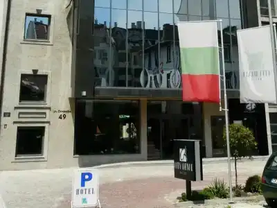 City Avenue by HMG - 7