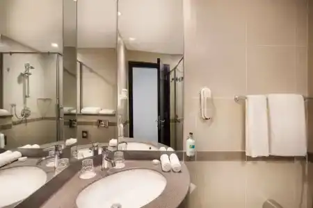  Holiday Inn Express Dubai - Safa Park, an IHG - 36