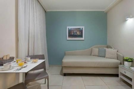 Strand Suites by Neu Collective - 24