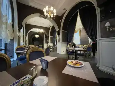 Gostinitsa Rossiya - 74