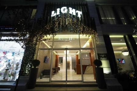 LIGHT - 18