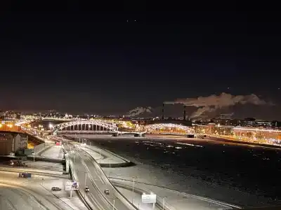 Охтинская - 60