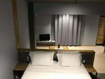 Piraeus Premium Suites - 11