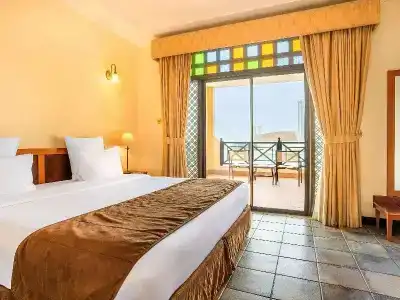 Novotel Bahrain Al Dana Resort - 17