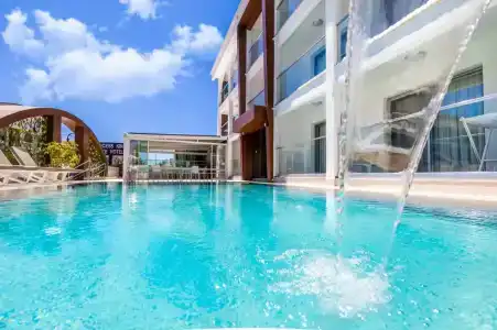 Princess Kinli Suites - 10