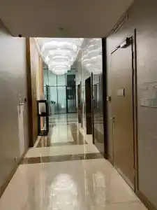 Doubletree by Hilton - 36