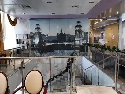 Охтинская - 82