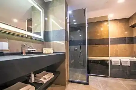 & Casino Cherno More - 43