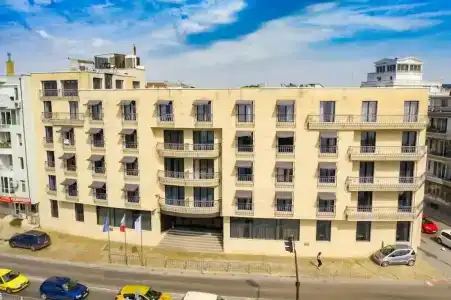 Panorama - Free EV Charging Station - 54