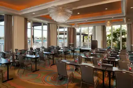 Paradise Point Resort & Spa - 28