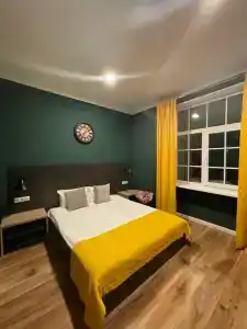 "ЛАСТОЧКИНО ГНЕЗДО" - 32