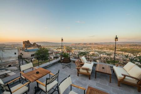Caldera Cave & Restaurant - 6