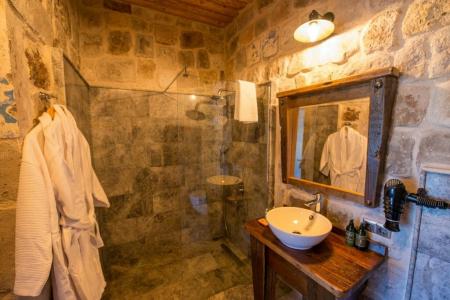 Caldera Cave & Restaurant - 31