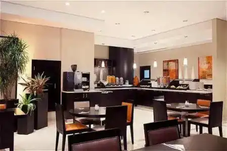  Holiday Inn Express Dubai - Safa Park, an IHG - 10