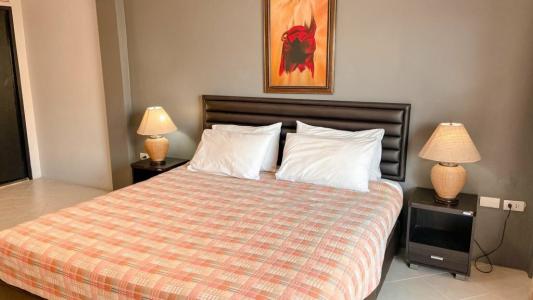 Robin's Nest Guesthouse & Restaurant - 16
