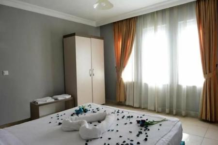 Kleopatra Icaria - 15