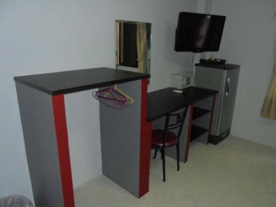Robin's Nest Guesthouse & Restaurant - 12