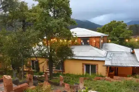 Arevatun Guest house - 0