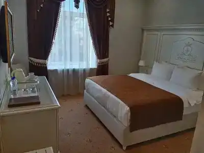 Imperial Palace - 14