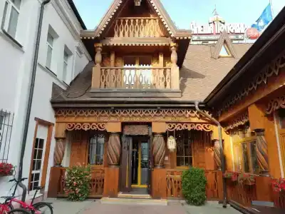 Alesha Popovich Dvor - 4