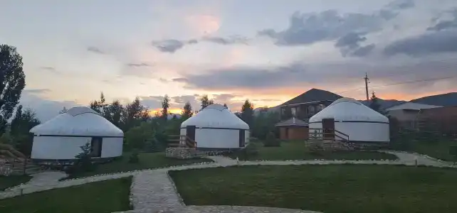 Altyn Bulak Lakeside Resort - 16