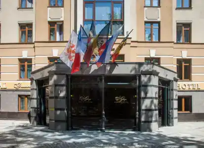 Аглая Кортъярд - 58