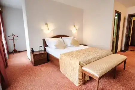 Смольнинская - 8