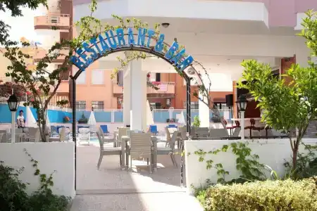 Bella Rose Apart, - 22