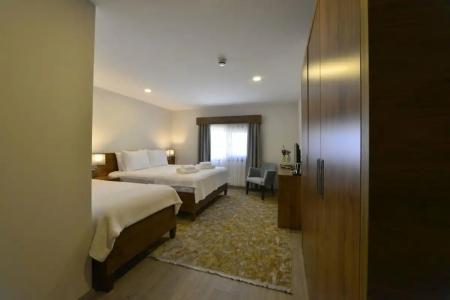Room 23 - 81