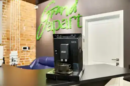 GrandWhite Apart - 21