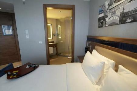 Hampton by Hilton - 74