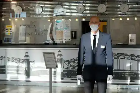 Охтинская - 83