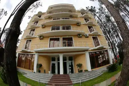 Guria Palace - 4