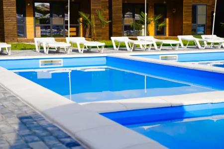 Poolside Tourist base - 12